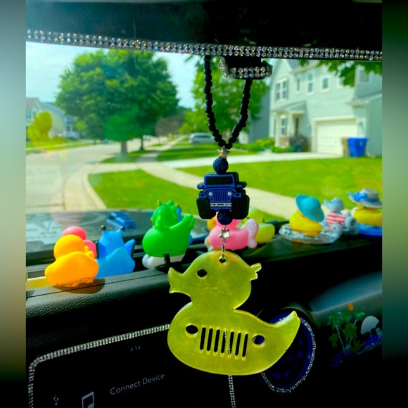 Handmade Resin Duck Jeep Rearview Mirror Charm- Keychain- Backpack - Purse Charm - Picture 4 of 7